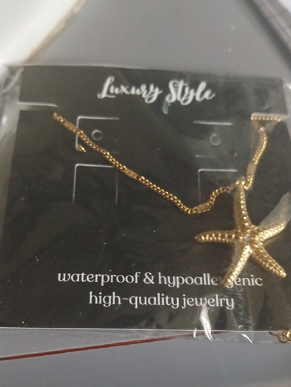 Gold Starfish Pendant Necklace - Luxury Style 18k Gold Plated Over Steel